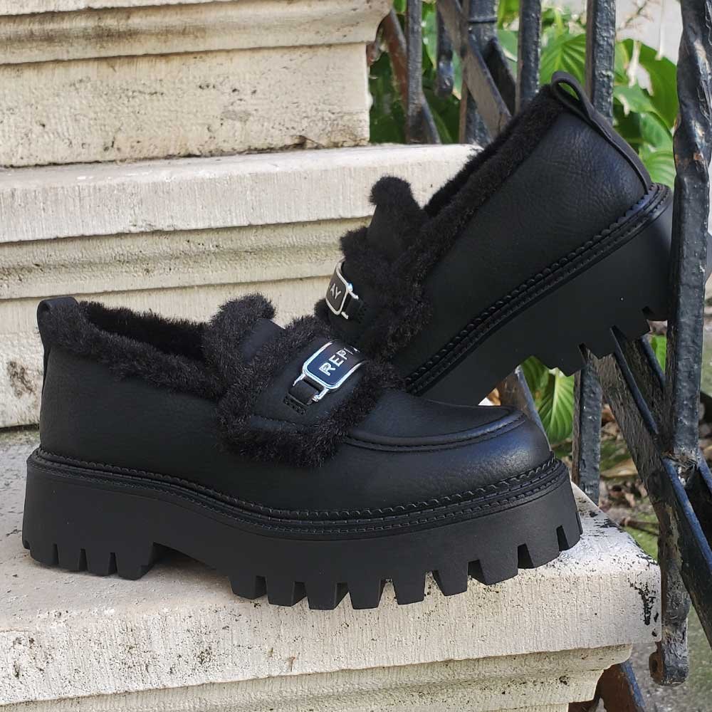 rgwl92-c0011s-003_02-replay-cipele