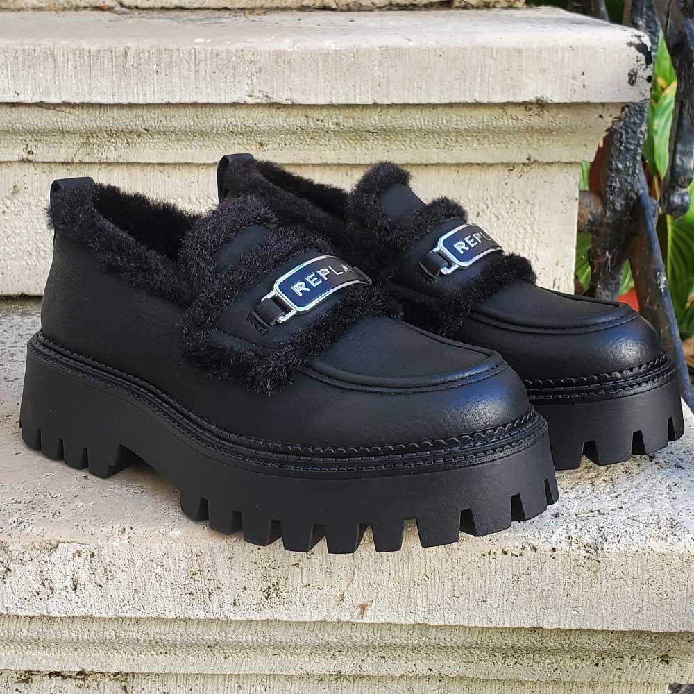 rgwl92-c0011s-003_05-replay-cipele