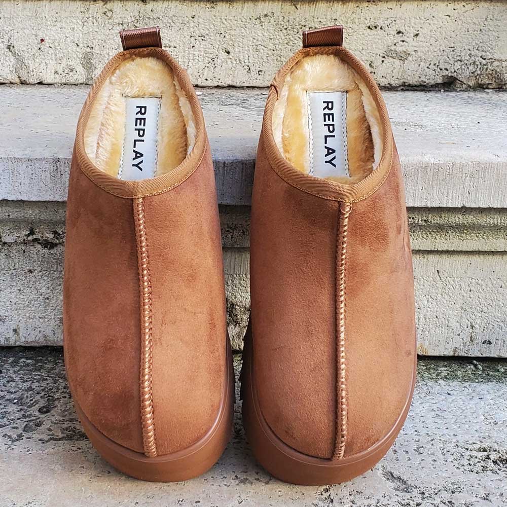 rgwf2h-c0025t-012_06-replay-papuce