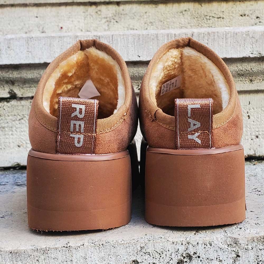 rgwf2h-c0025t-012_09-replay-papuce