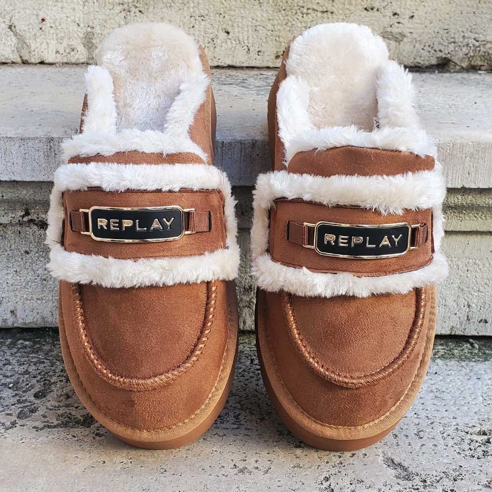 rgwf5a-c0012t-012_07-replay-papuce