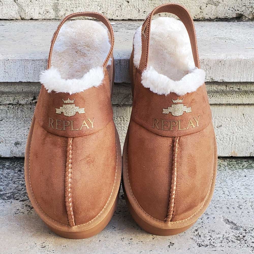 rgwf5a-c0013t-012_06-replay-papuce