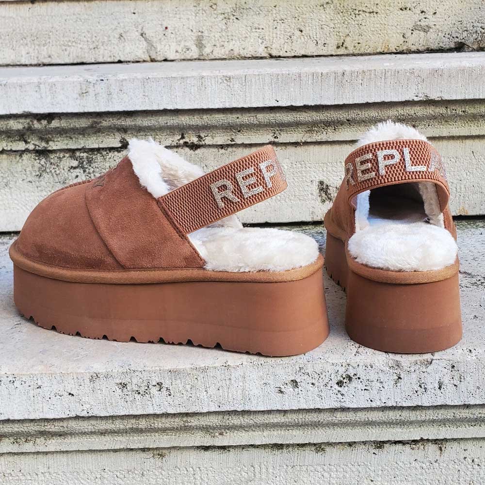 rgwf5a-c0013t-012_08-replay-papuce