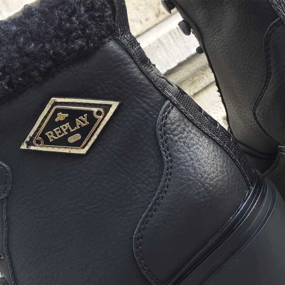 rgwn62-c0013s-003_09-replay-cizme