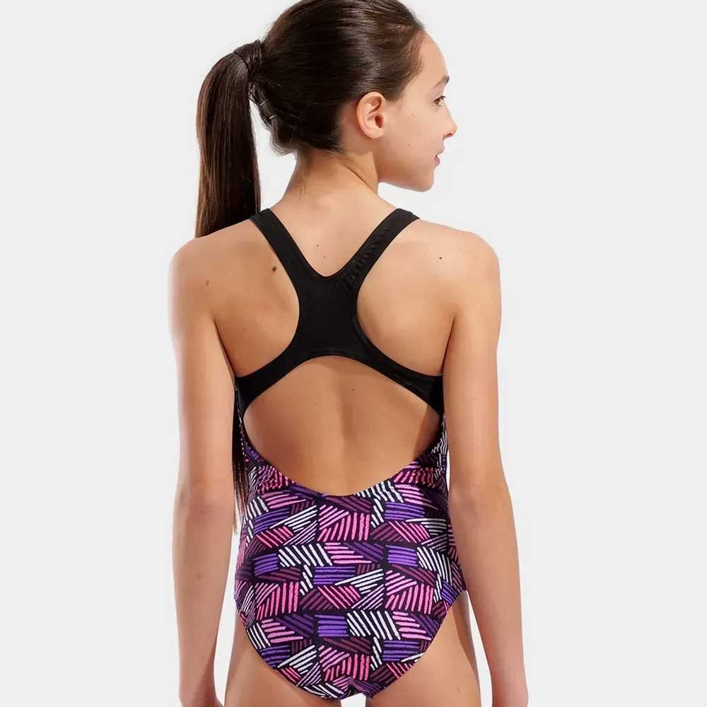 010285-990_05-arena-kupaci-kostim